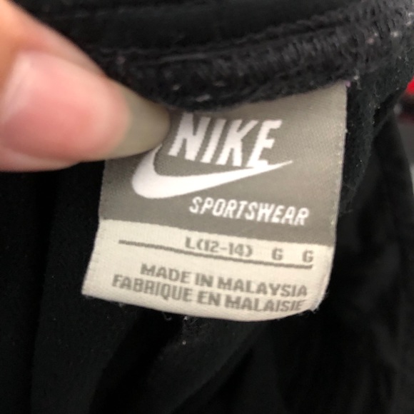 Nike Black Capri Cropped Leggings Size Large - Picture 4 of 7